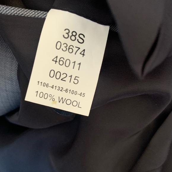 Jos A Bank light blue slim fit suit - Picture 4 of 7